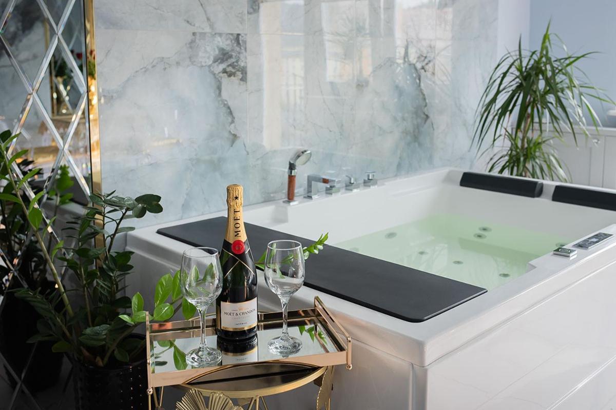 Apartament Jacuzzi Gdynia Exterior photo